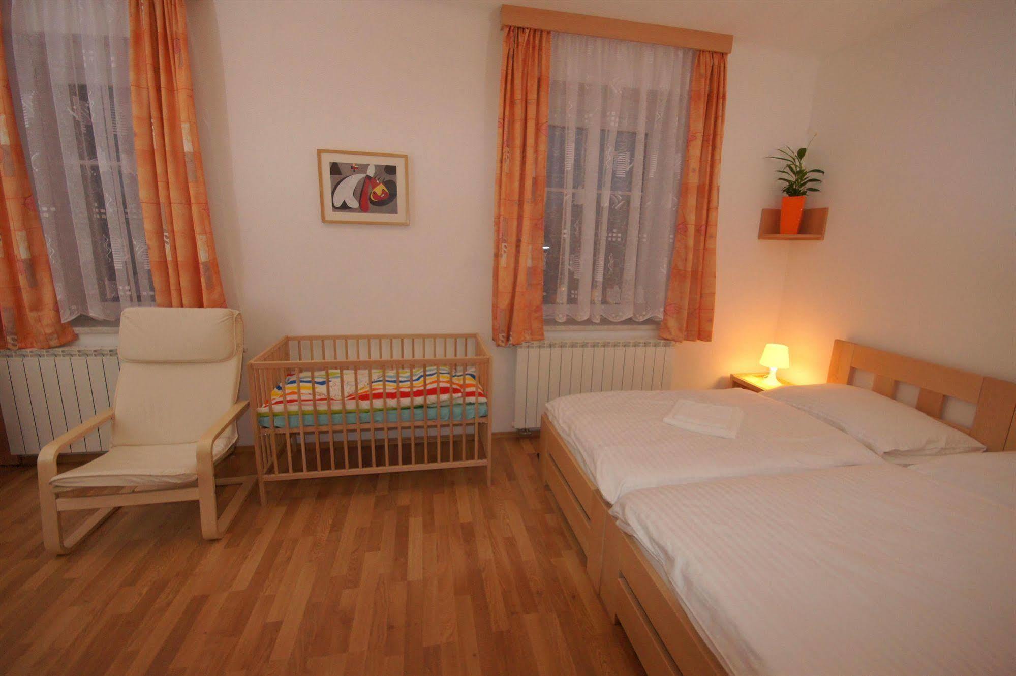 Hotel Garni Rambousek Prag Eksteriør billede